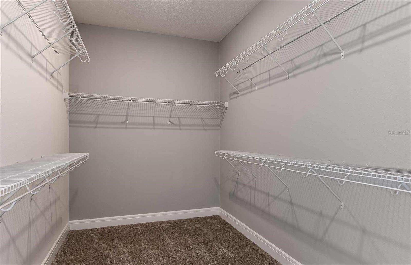 3961 WINDING MEADOWS ST