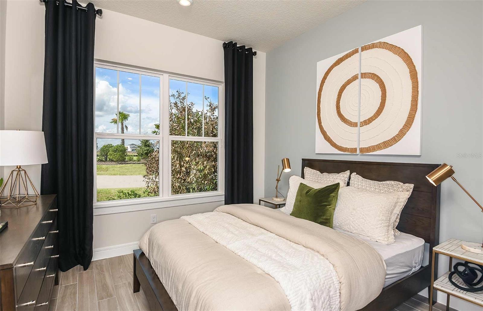 3961 WINDING MEADOWS ST