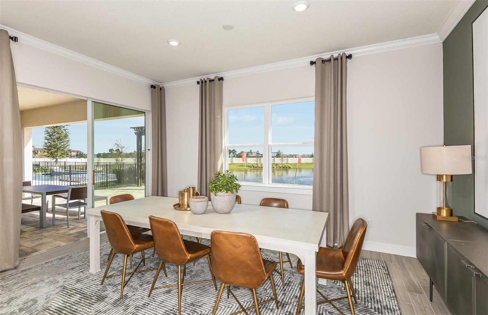 3961 WINDING MEADOWS ST