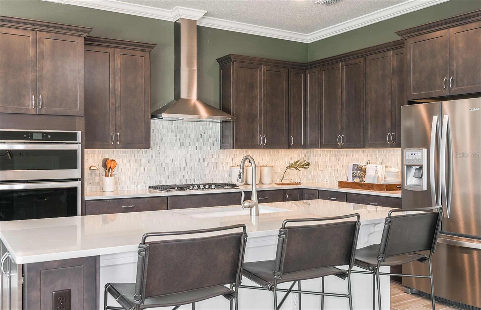 3961 WINDING MEADOWS ST