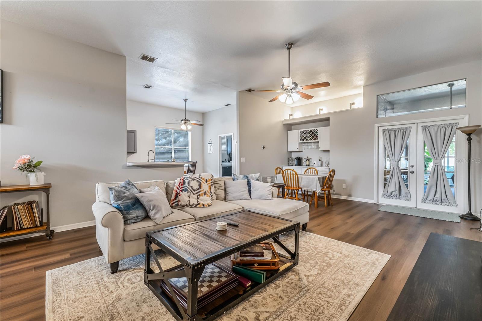 2500 DOVETAIL DR