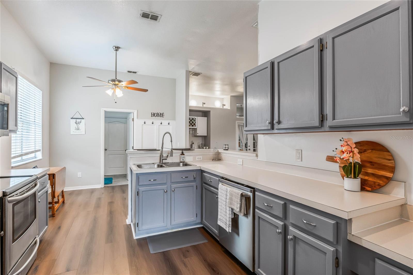 2500 DOVETAIL DR
