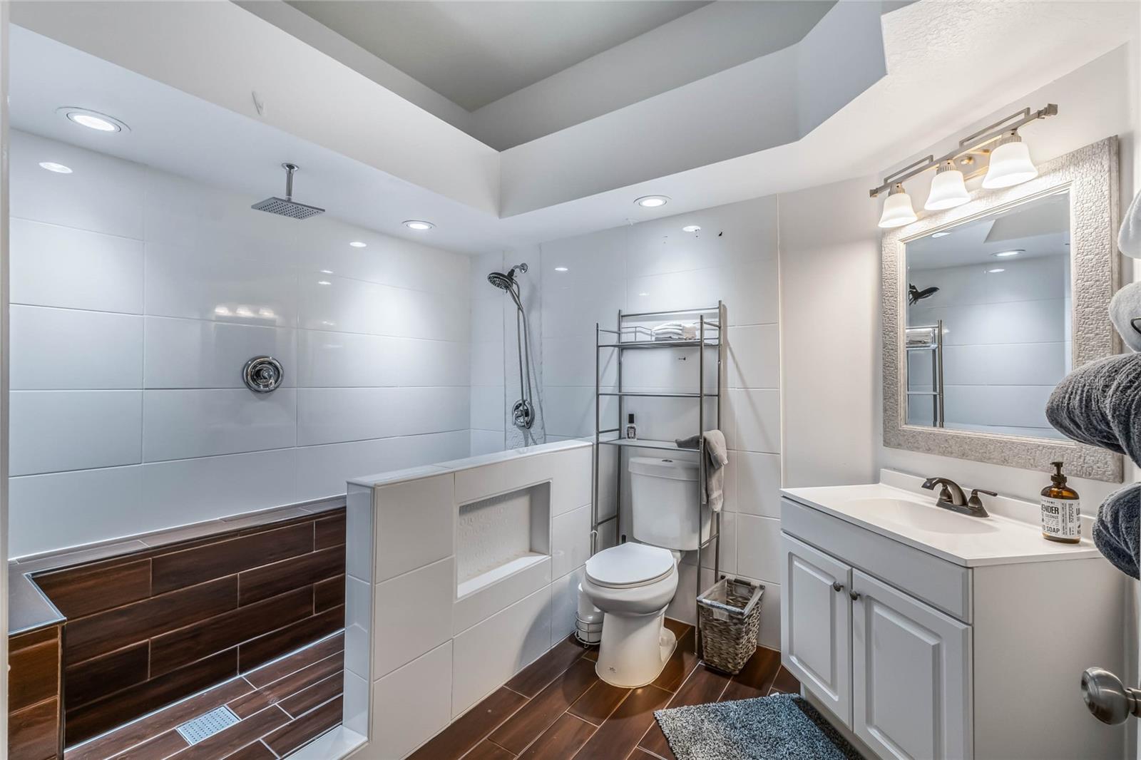 2500 DOVETAIL DR