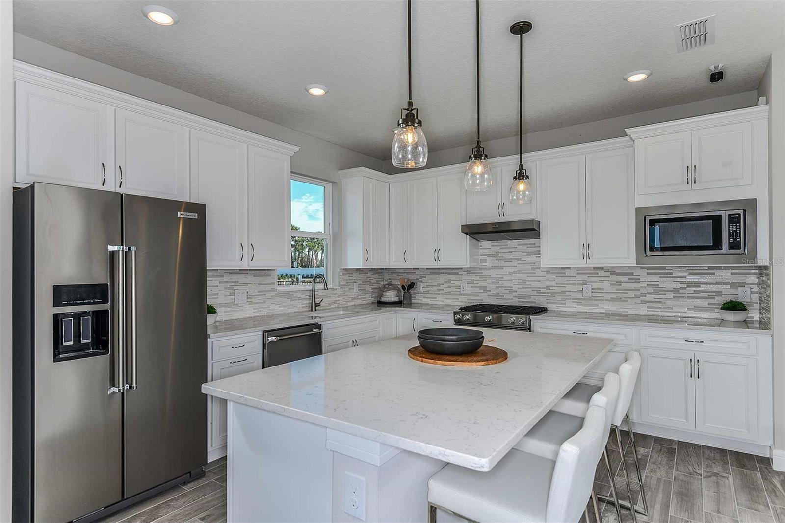 6376 SHIMMERING SHORES LN