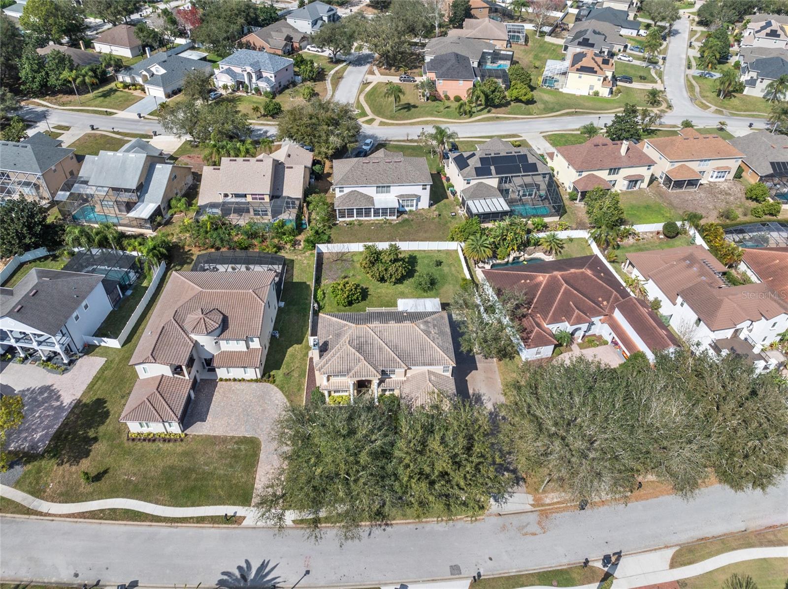 619 LARGOVISTA DR