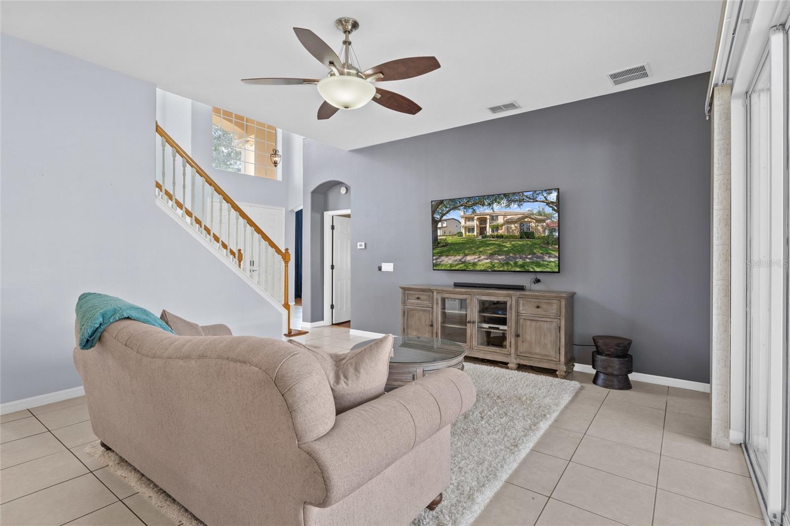 619 LARGOVISTA DR