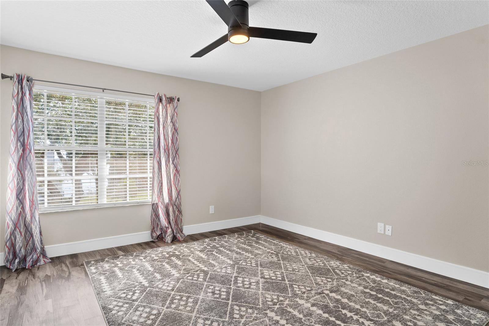 619 LARGOVISTA DR