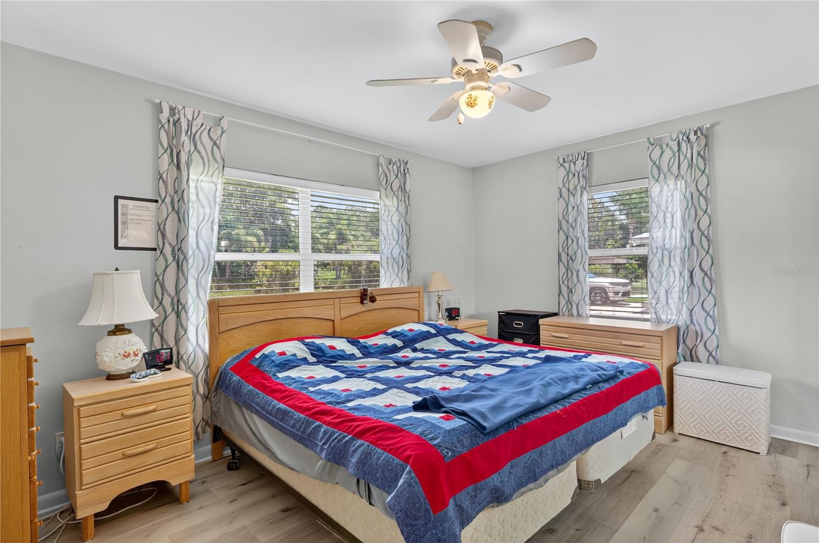 7824 LIVE OAK LN