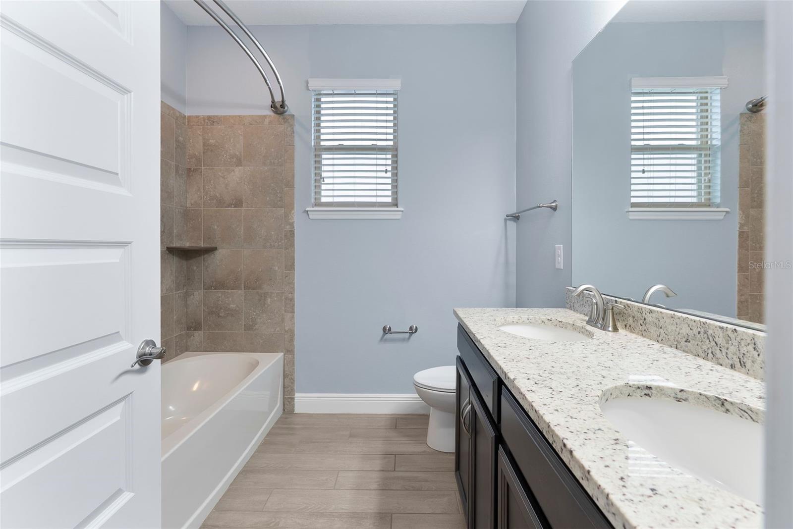 16061 BAYOU CREST DR