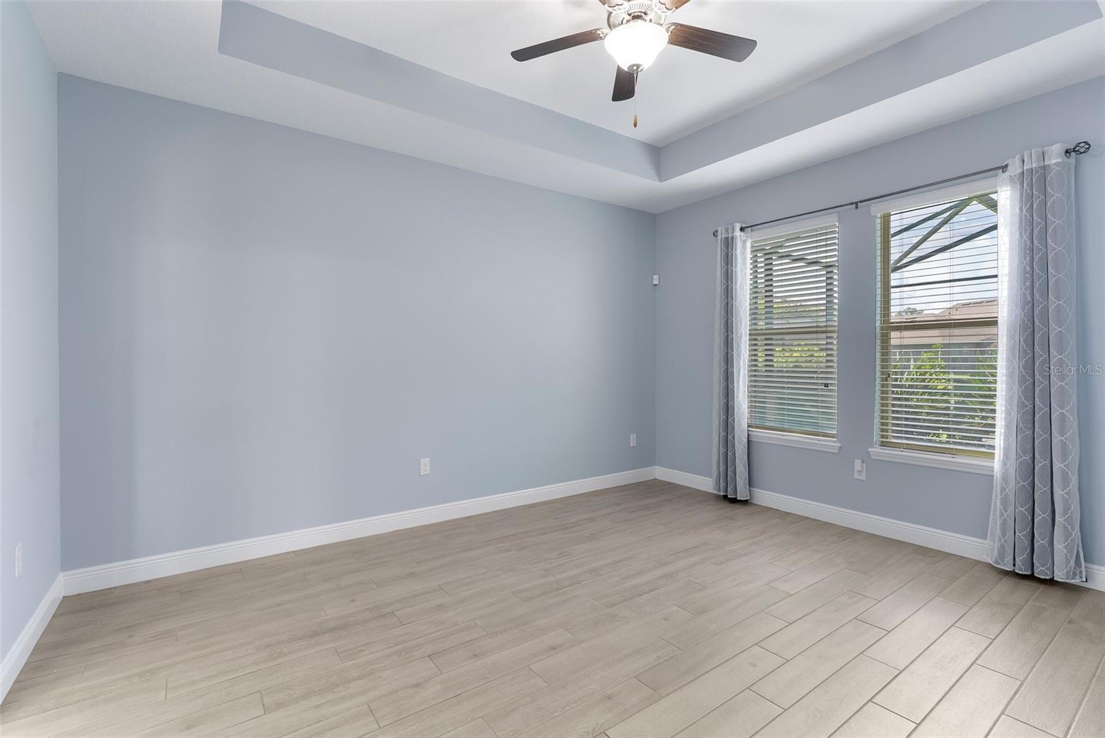 16061 BAYOU CREST DR