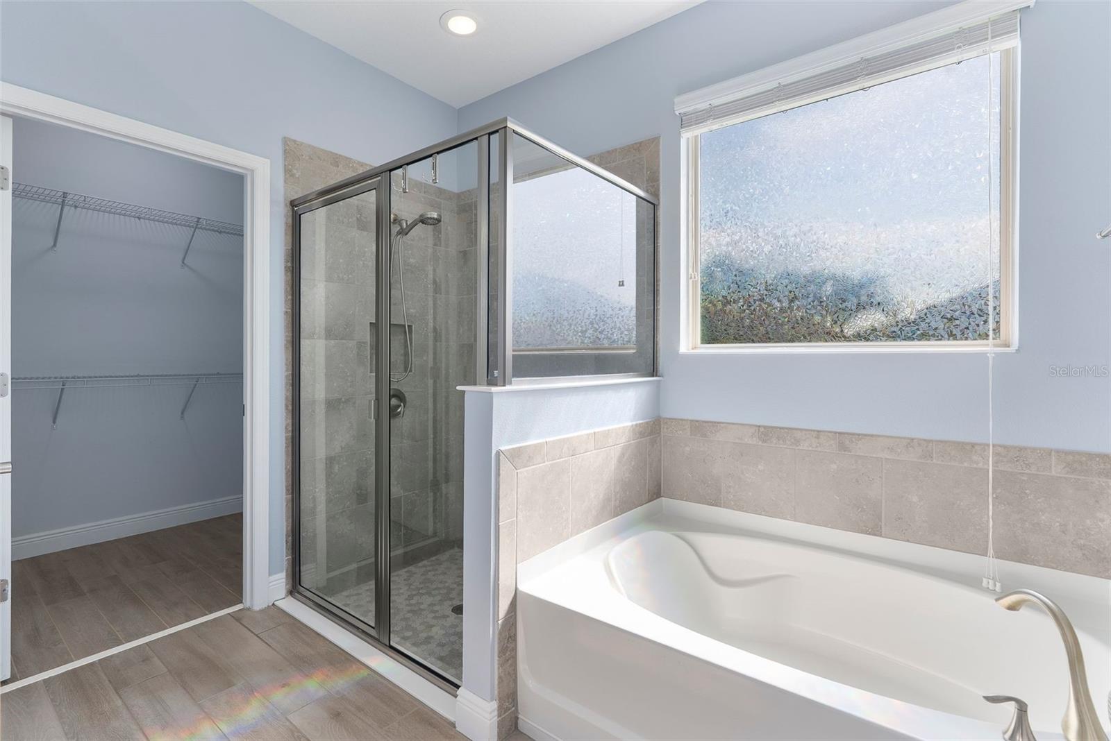 16061 BAYOU CREST DR