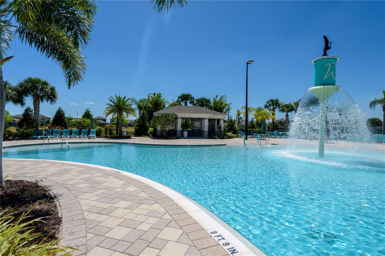 16061 BAYOU CREST DR