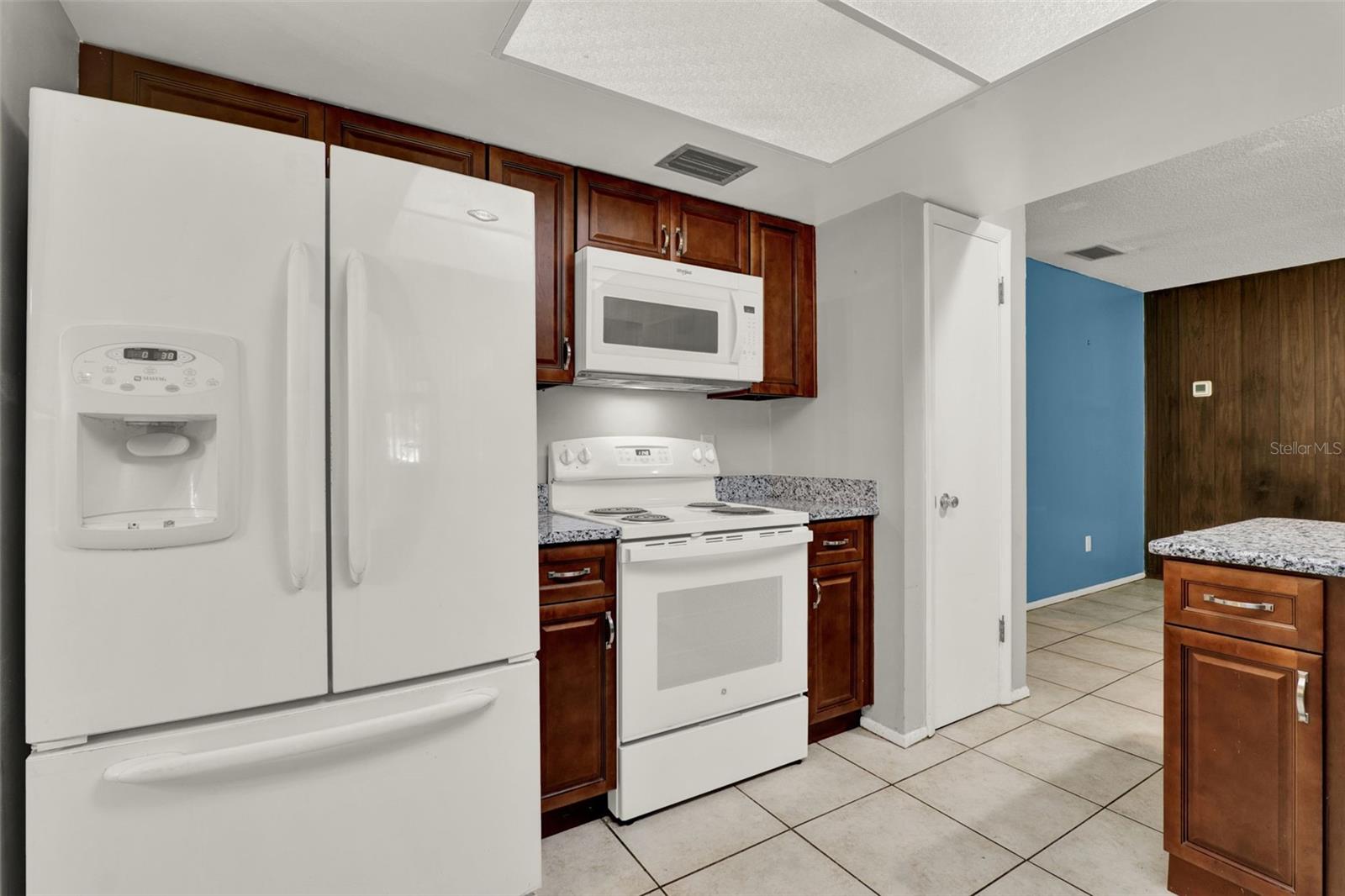 205 KEY WEST CT