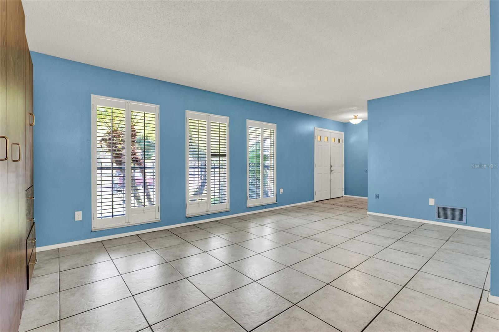 205 KEY WEST CT