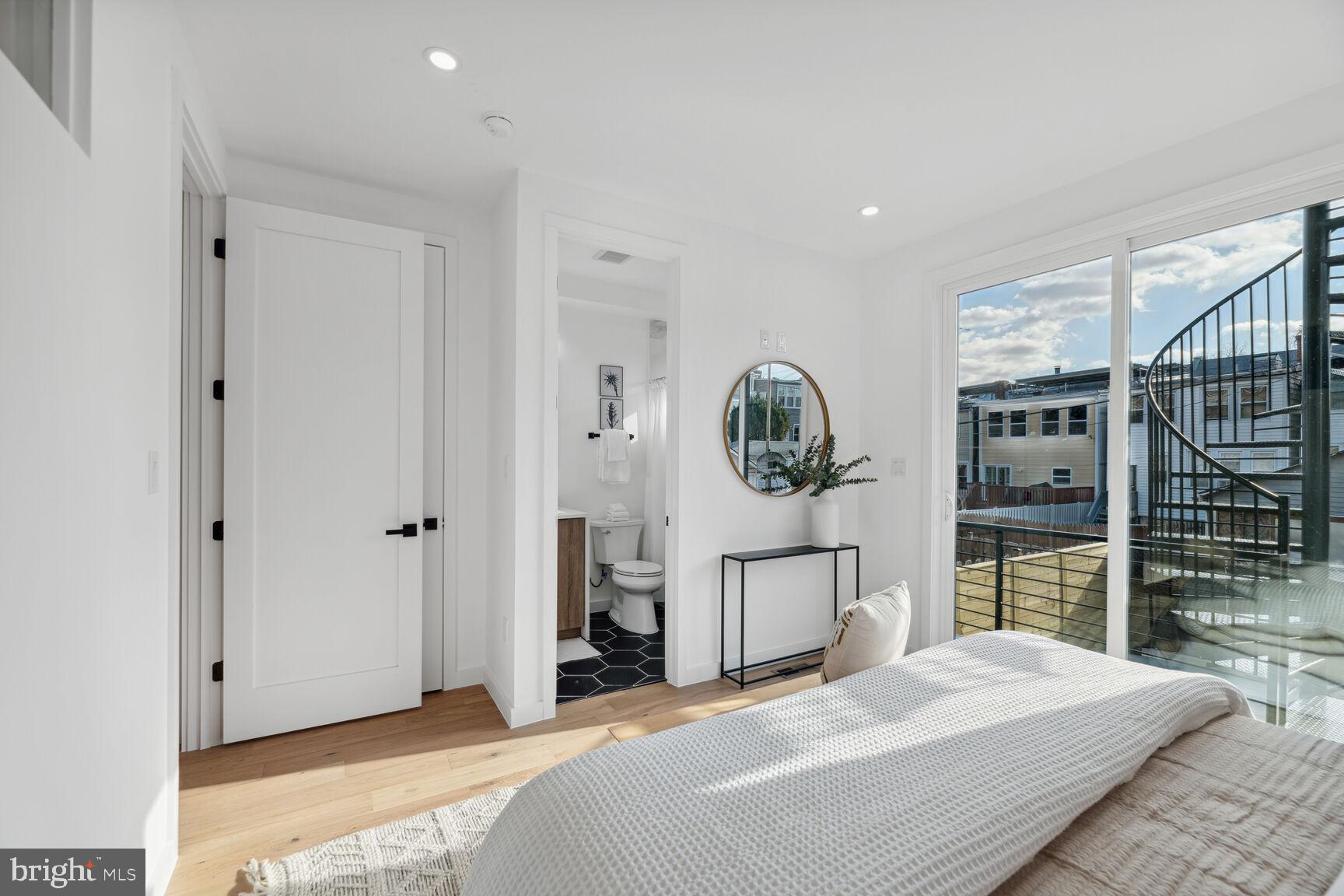 824 Marietta PLACE NW Unit: 1