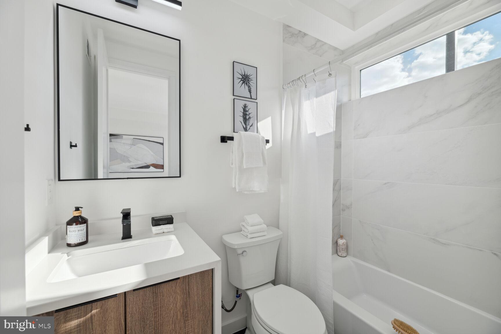 824 Marietta PLACE NW Unit: 1