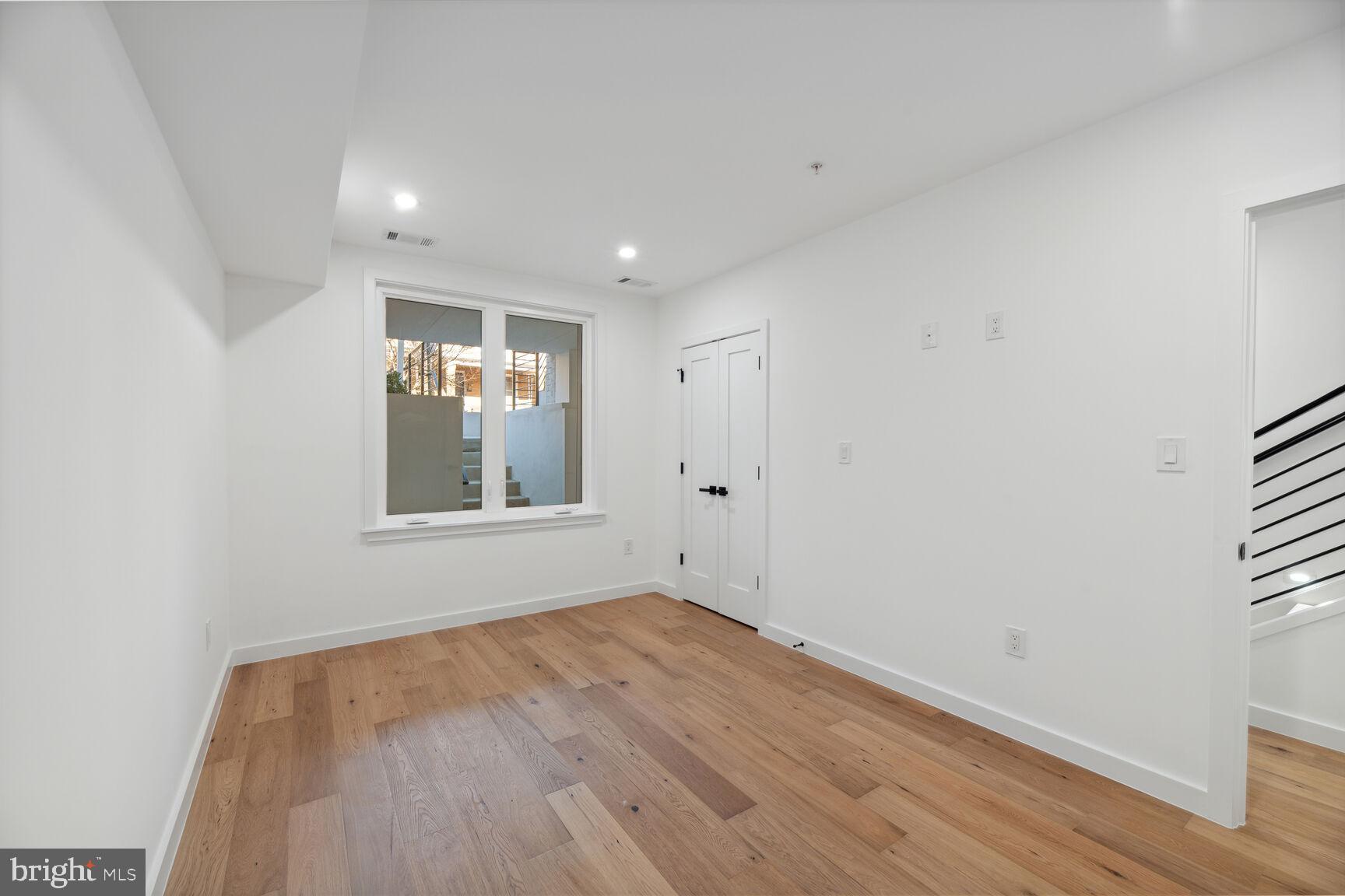 824 Marietta PLACE NW Unit: 1