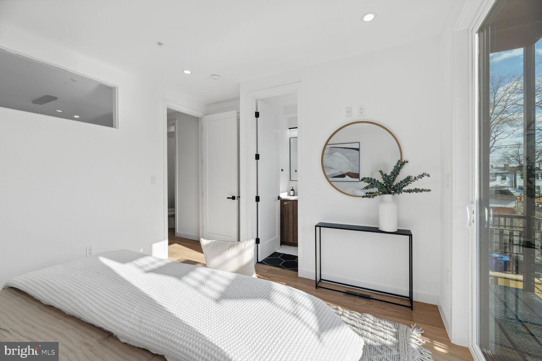 824 Marietta PLACE NW Unit: 1