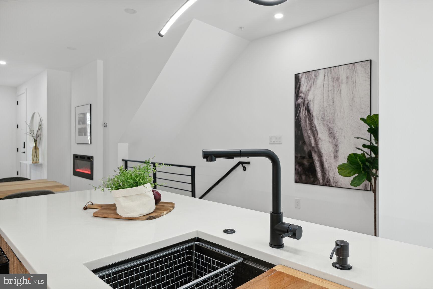 824 Marietta PLACE NW Unit: 1