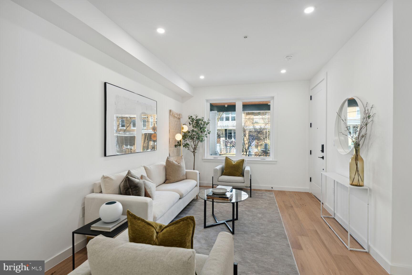 824 Marietta PLACE NW Unit: 1
