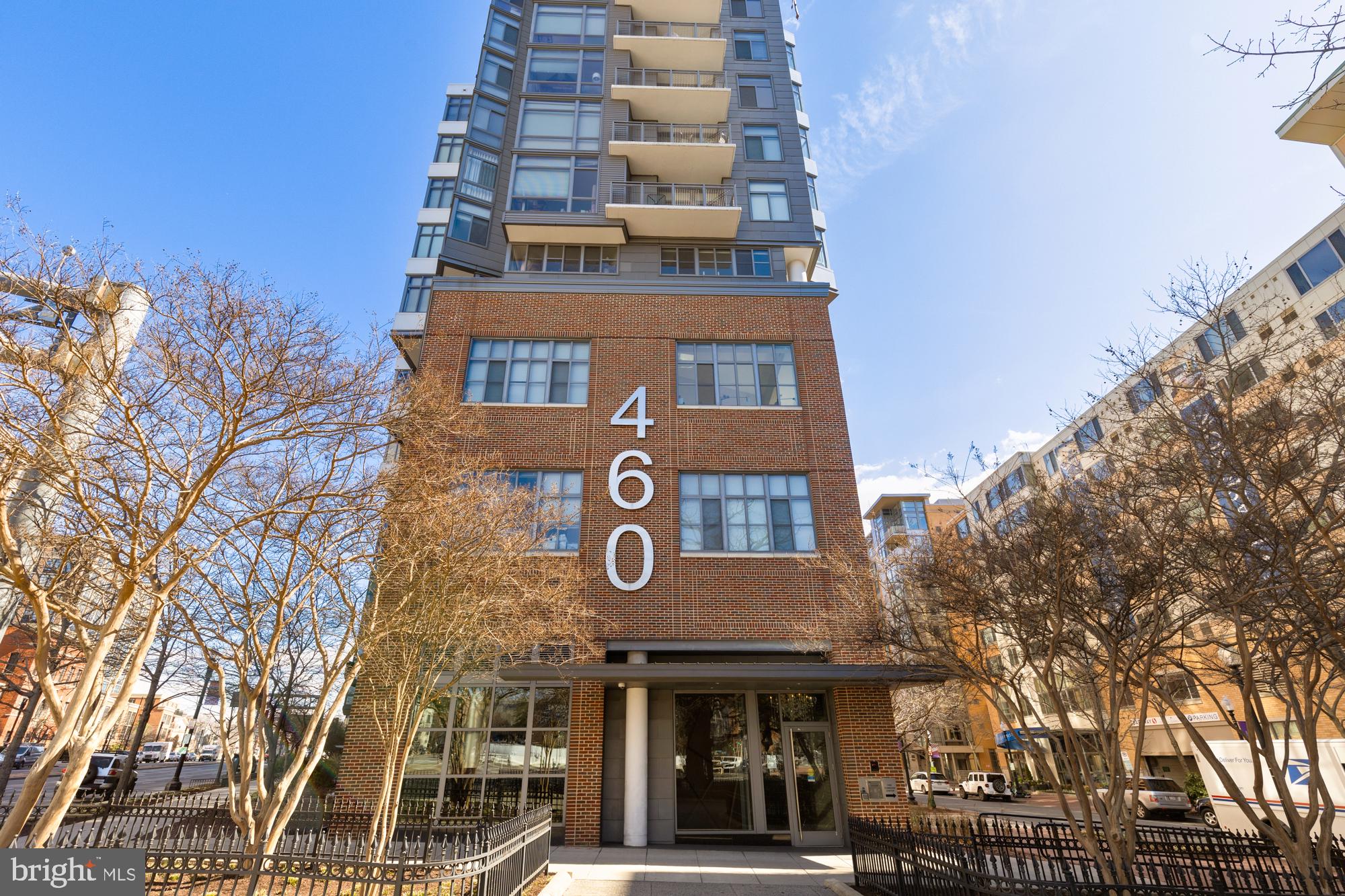460 New York Ave NW #206