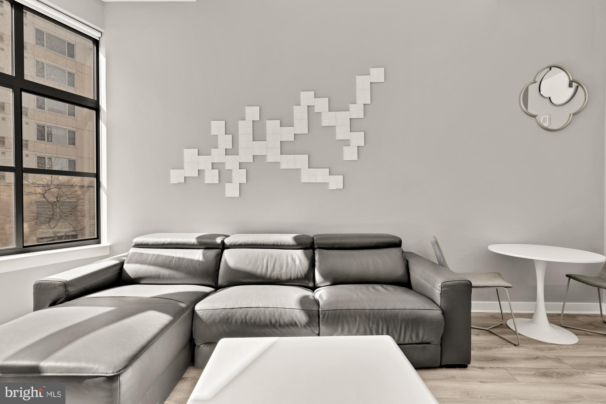 460 New York Ave NW #206