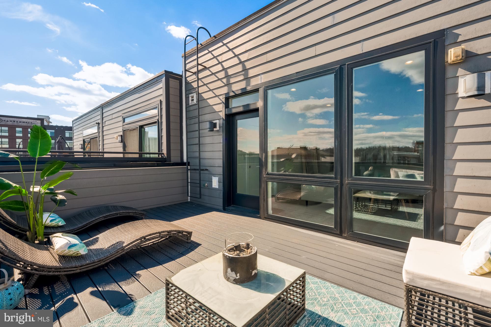 4016 Georgia Ave NW #9