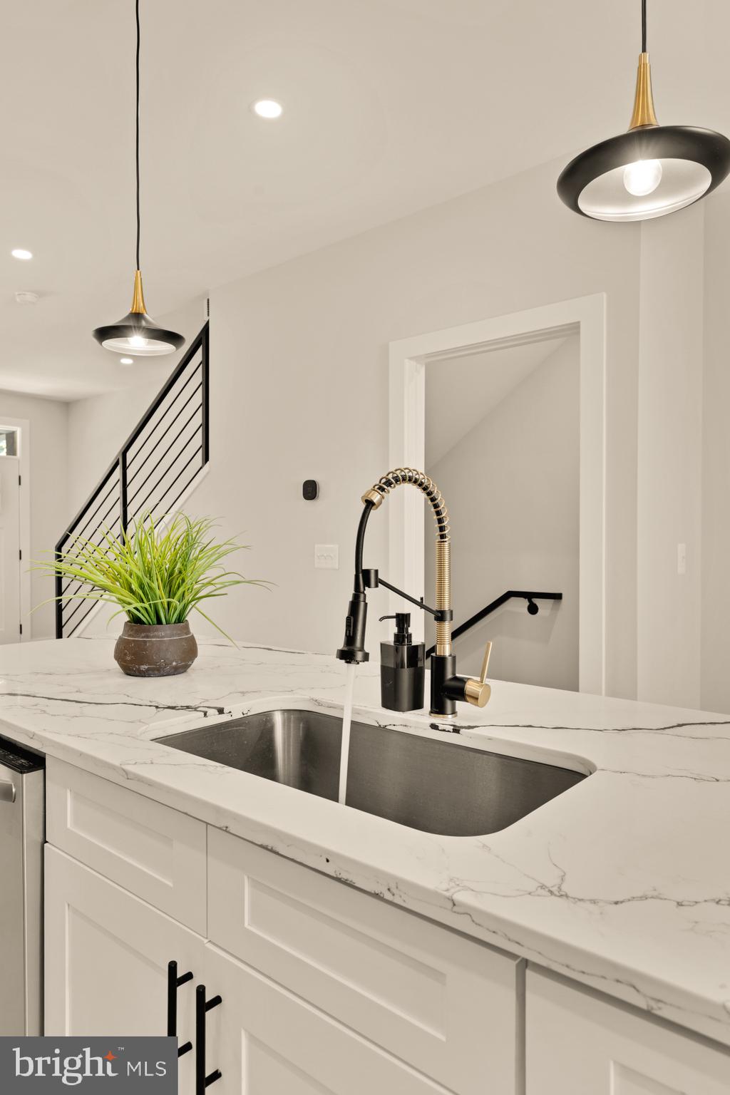 815 MARIETTA PLACE NW