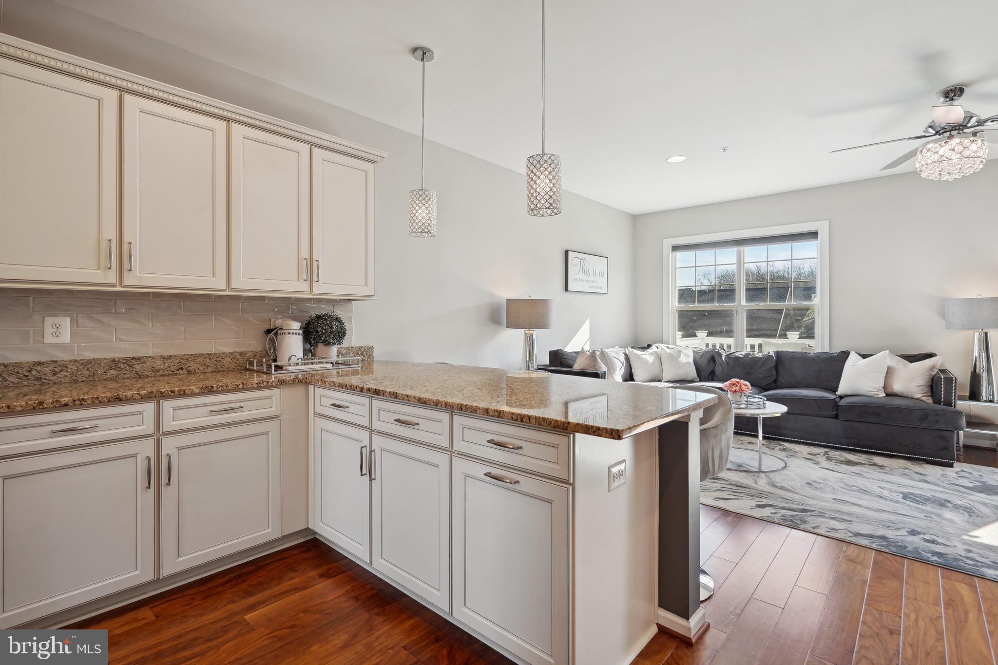 7839 Crystal Brook WAY