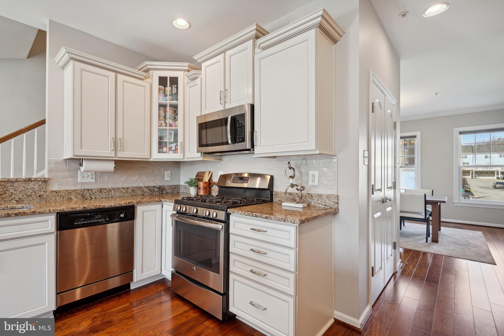 7839 Crystal Brook WAY