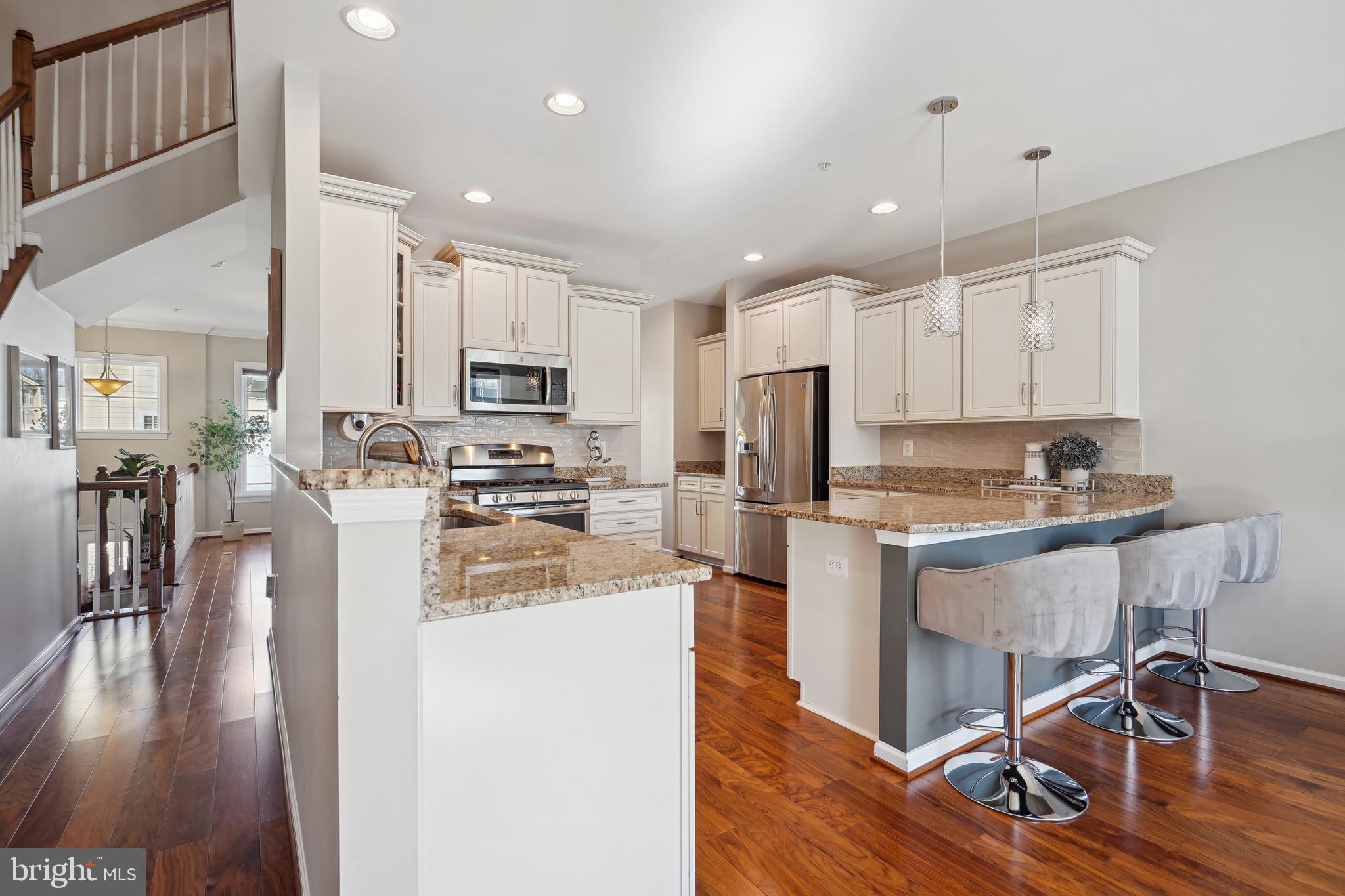 7839 Crystal Brook WAY