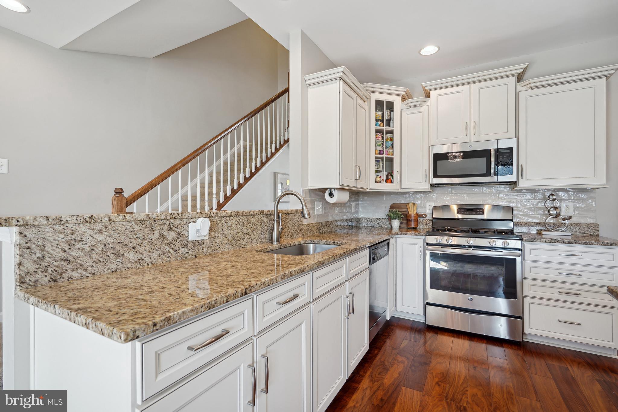 7839 Crystal Brook WAY
