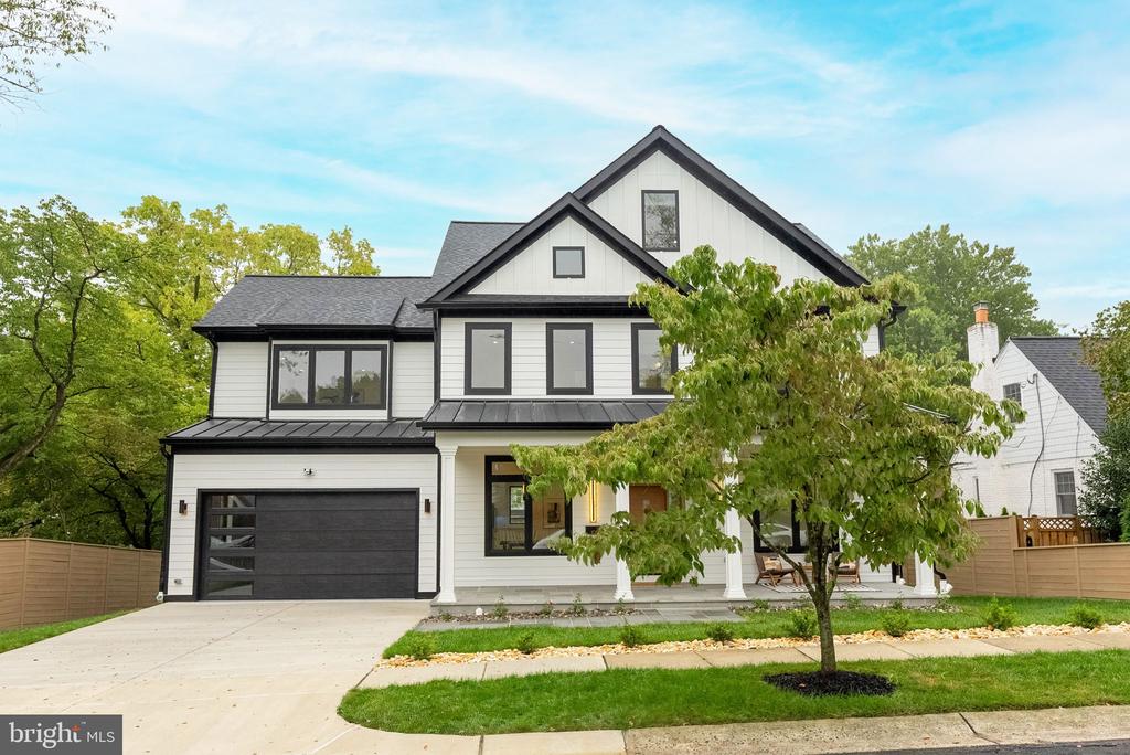 10105 Wildwood Rd