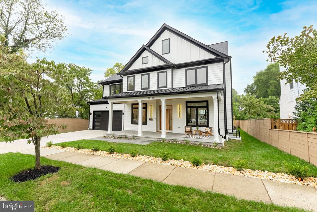10105 Wildwood Rd