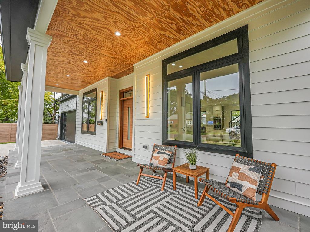 10105 Wildwood Rd