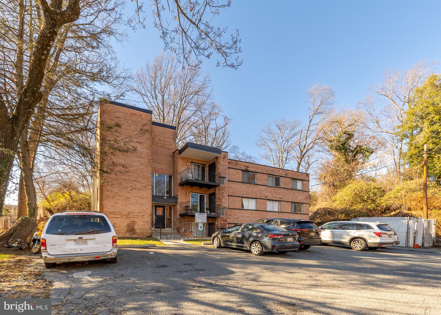 20 Ritchie Ave