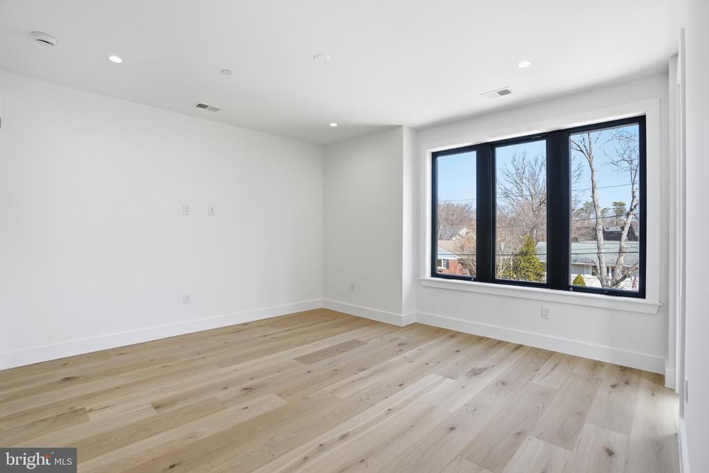 4506 WESTBROOK LANE