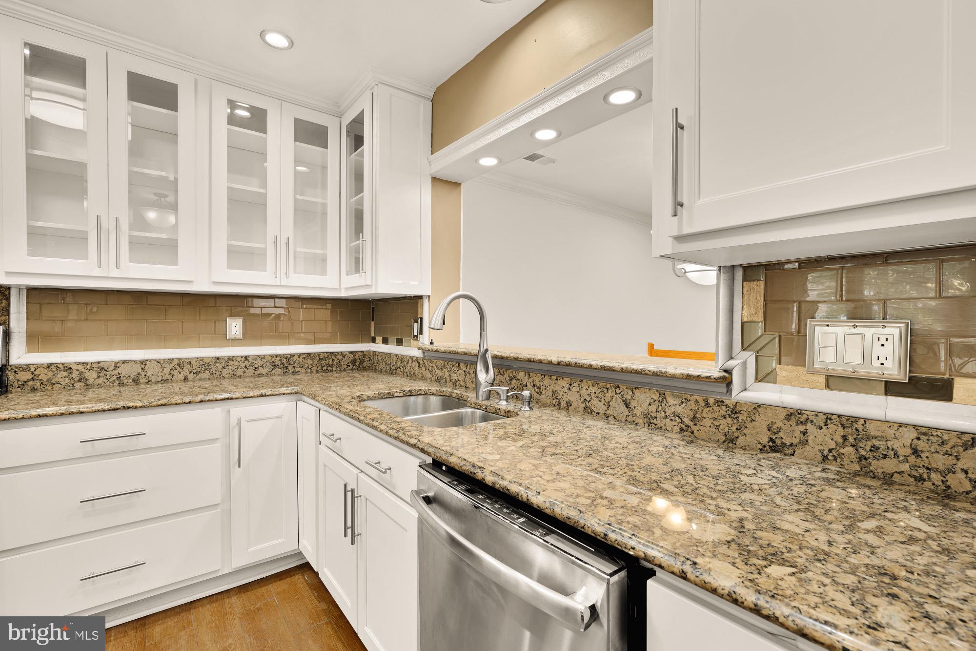 9204 OREGOLD COURT