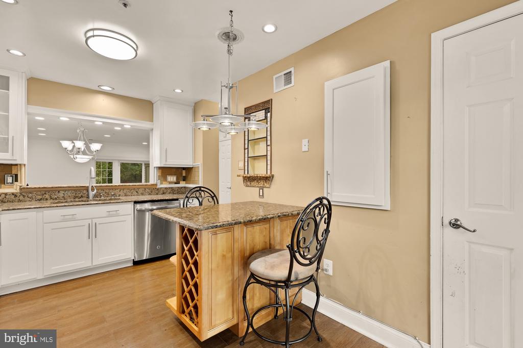 9204 OREGOLD COURT