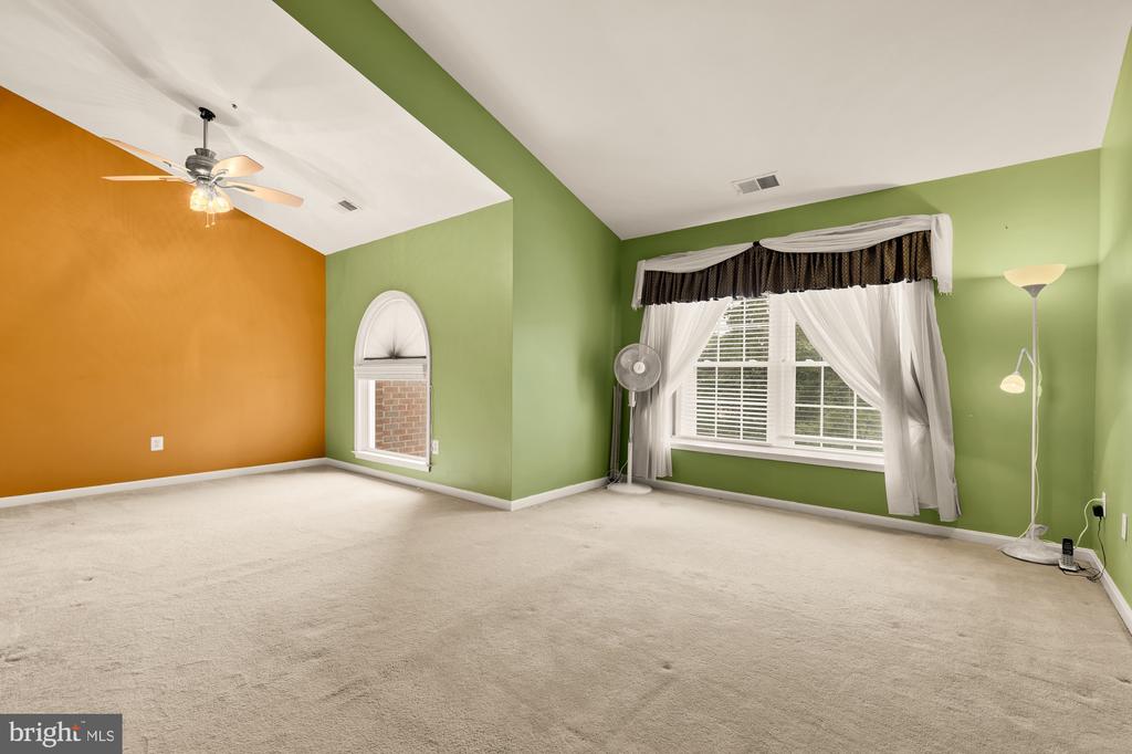 9204 OREGOLD COURT