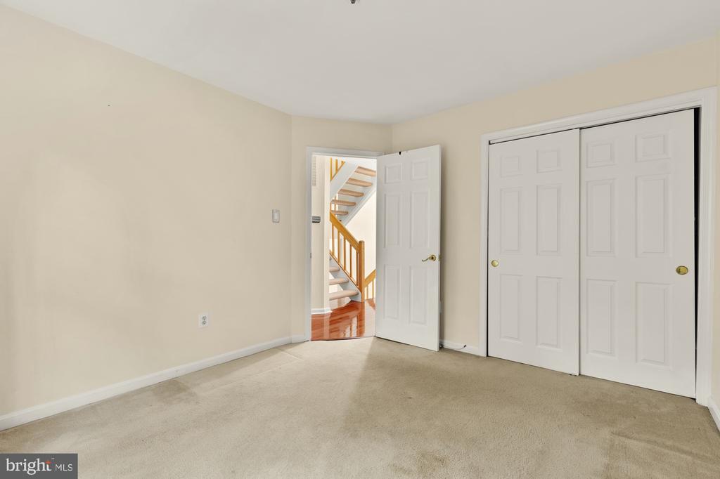 9204 OREGOLD COURT