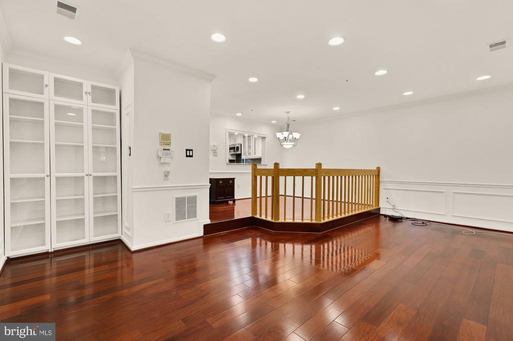 9204 OREGOLD COURT