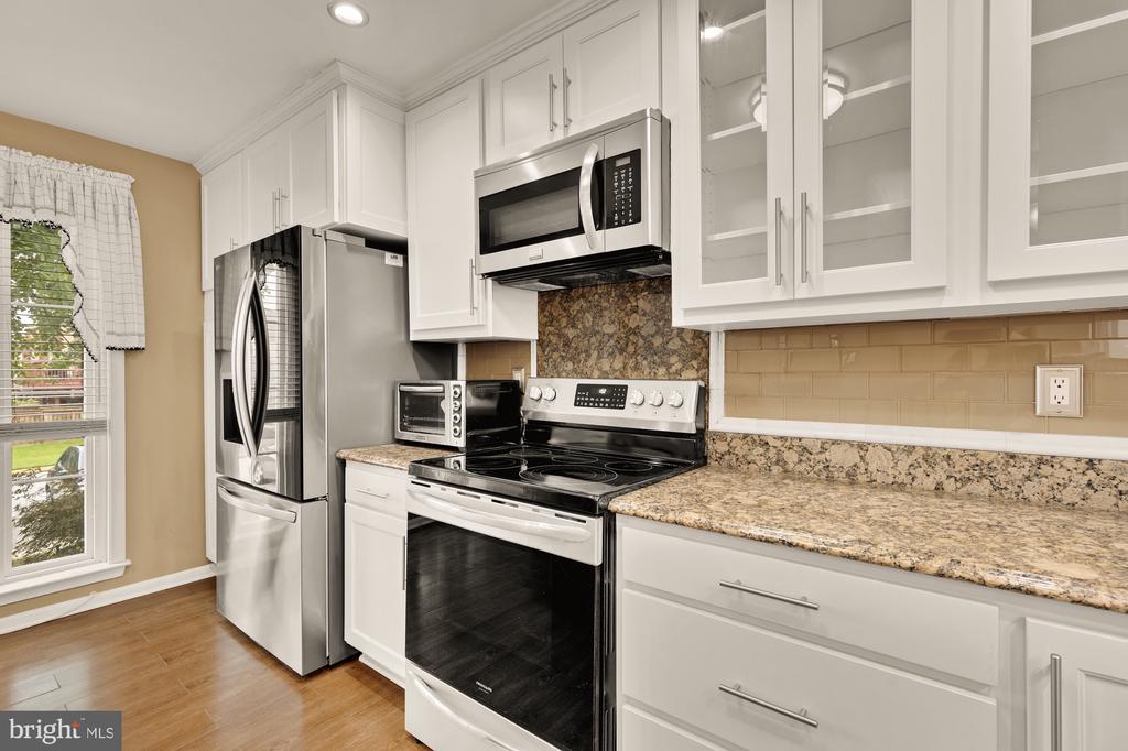 9204 OREGOLD COURT