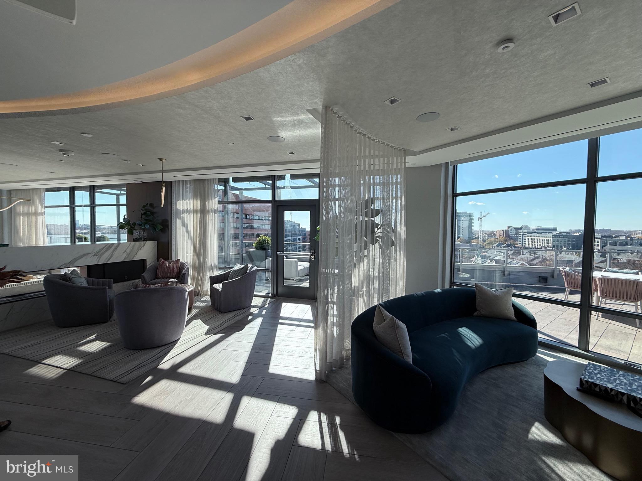 1201 N ROYAL STREET 206