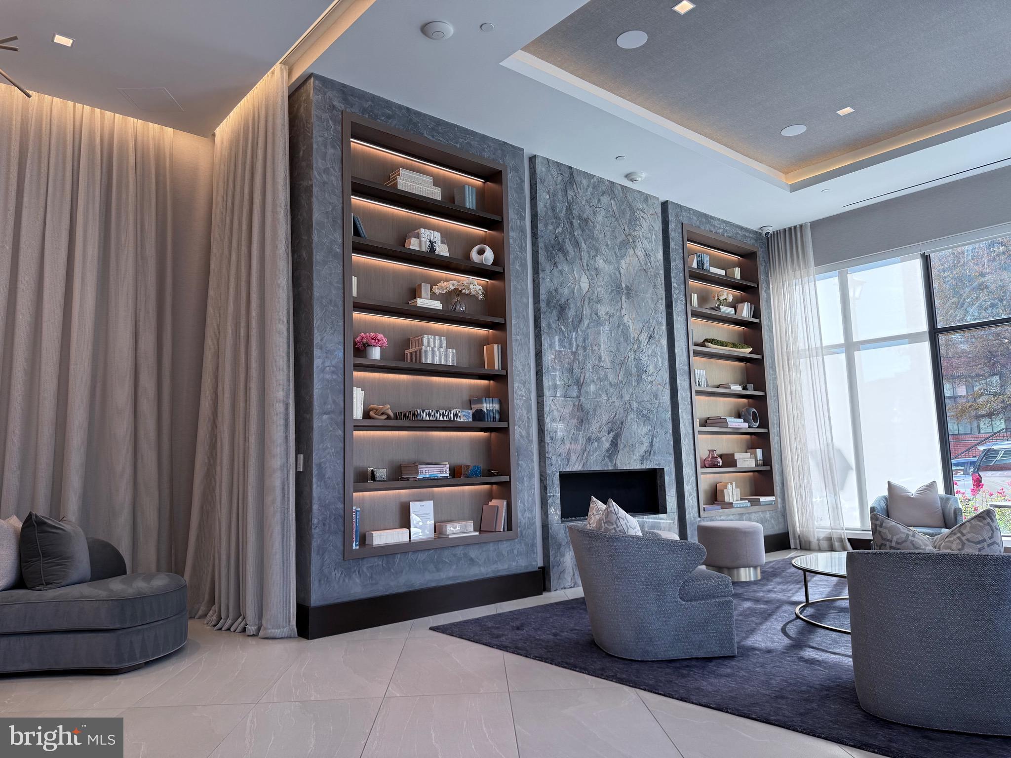 1201 N ROYAL STREET 206