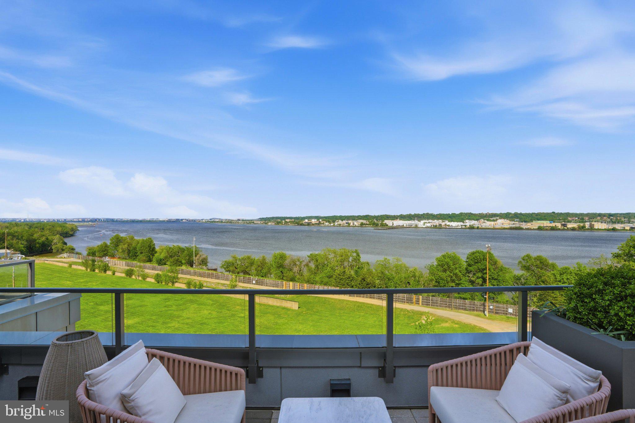 1201 N ROYAL STREET 206