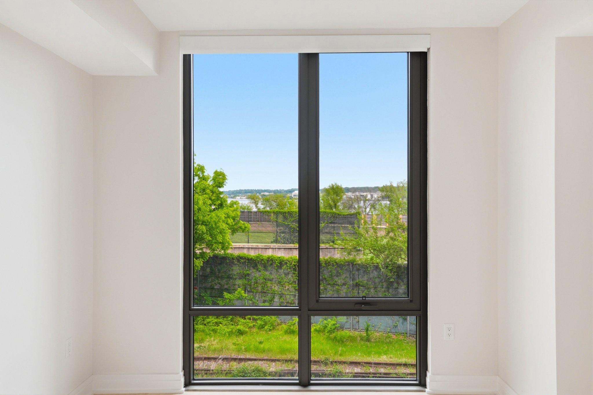 1201 N ROYAL STREET 206