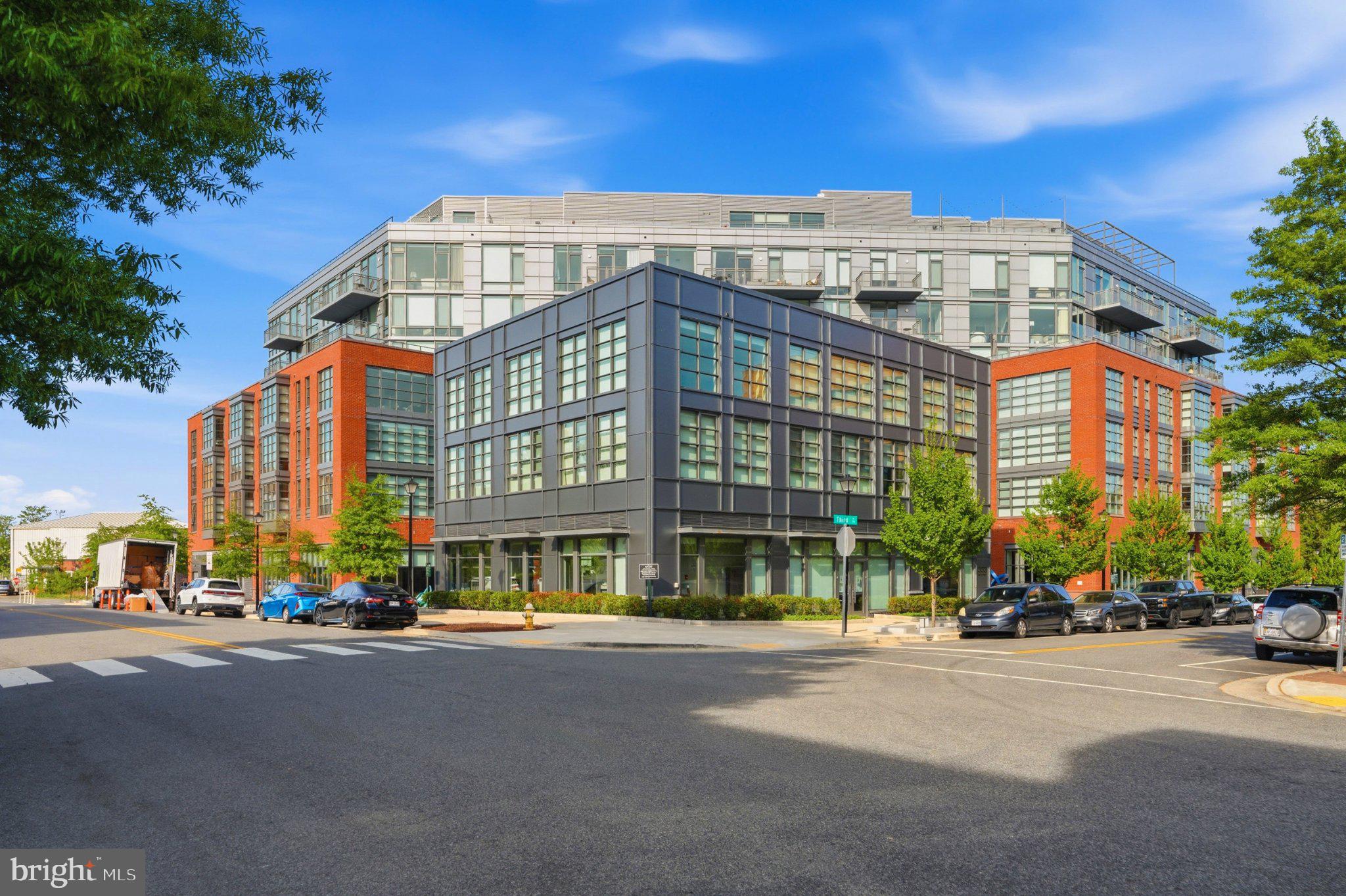 1201 N ROYAL STREET 206