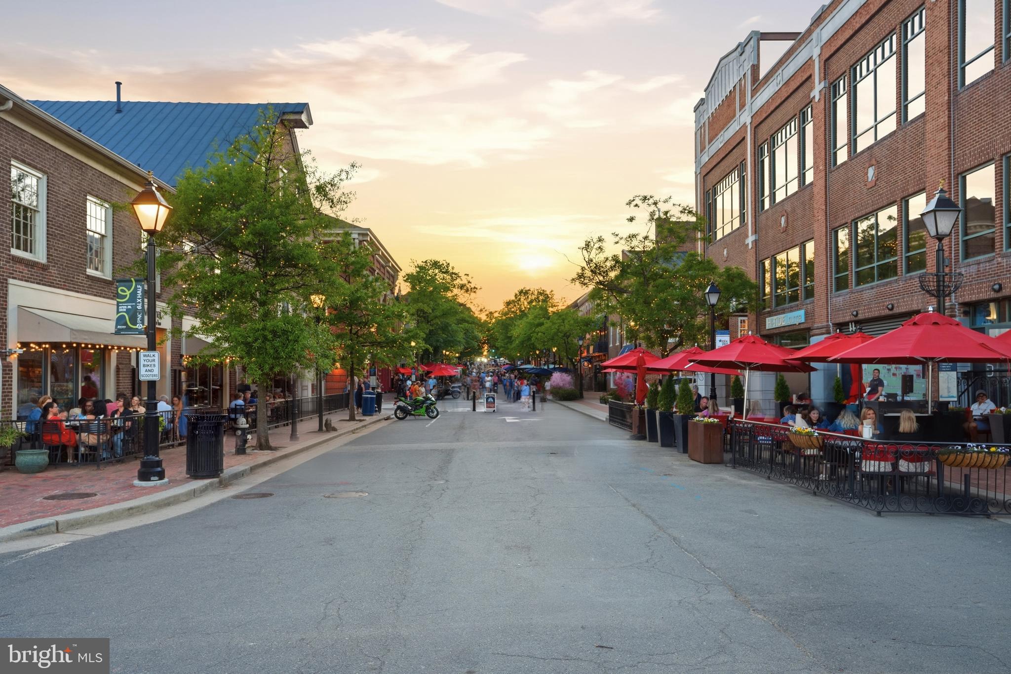 1201 N ROYAL STREET 206