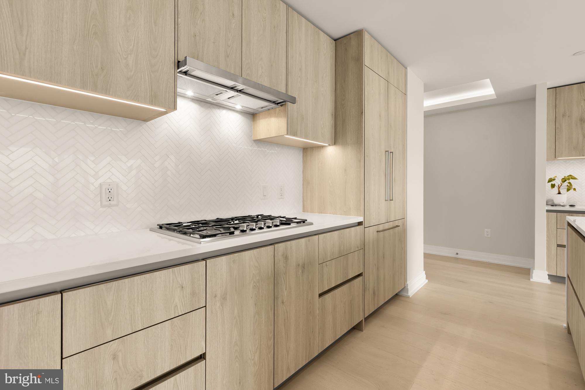 1201 N ROYAL STREET 206